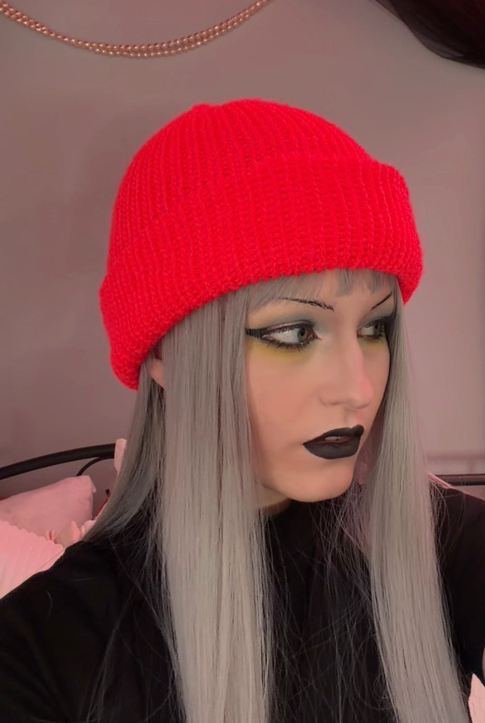 neon pink knit beanie!!