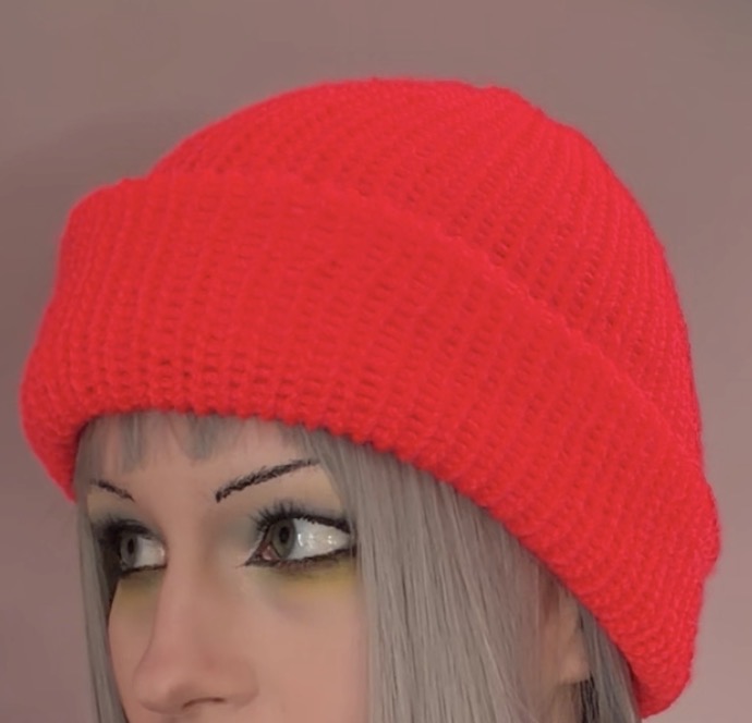 neon pink knit beanie!!